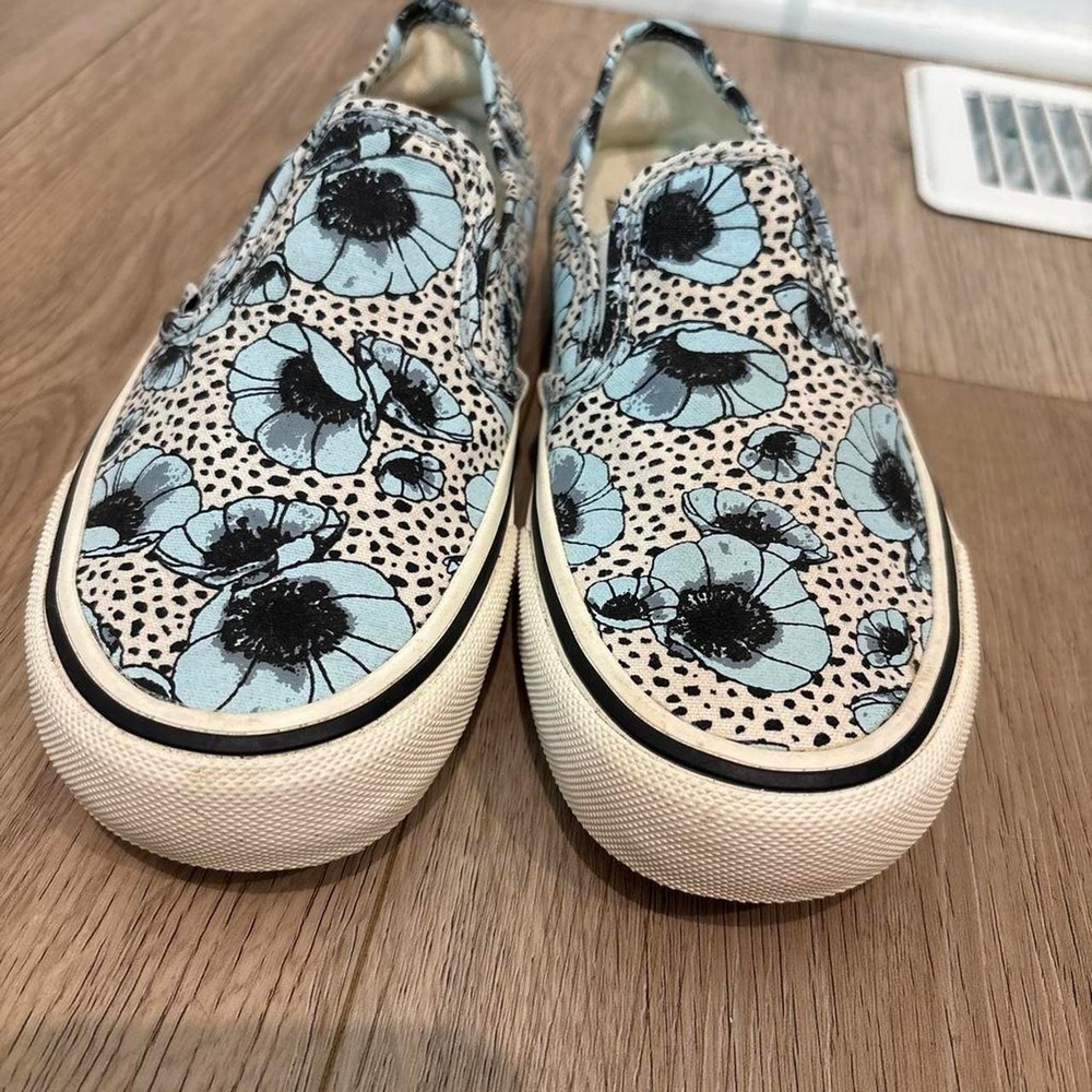 Vans Slip-On VR3 Blue Floral Animal Spot Print Sneakers Womens
